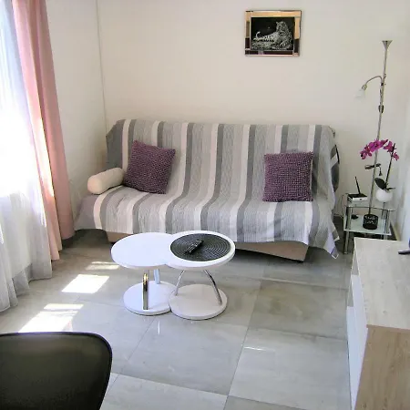 Zora Apartment Krk Town