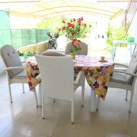 Apartment Zora Krk Town